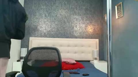 Snapshot of erick_zhimerman chatting on March 2026 04:14:01 AM online show from March 2026 04:14:01 AM