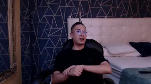 Snapshot of erickferrer chatting on February 2026 03:50:01 AM Erick online show from February 2026 03:50:01 AM