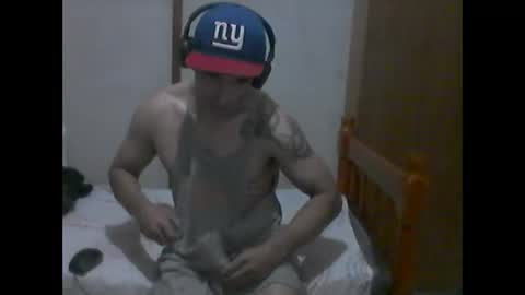 Snapshot of erickfitnes chatting on September 2025 02:33:01 AM Masturbation online show from September 2025 02:33:01 AM