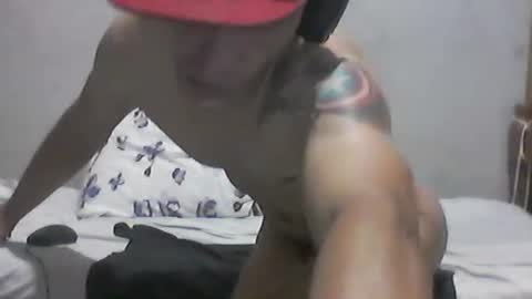 Snapshot of erickfitnes chatting on February 2026 01:47:02 AM Masturbation online show from February 2026 01:47:02 AM