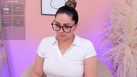 Erika Mendez online show from February 2026 07:20:01 PM