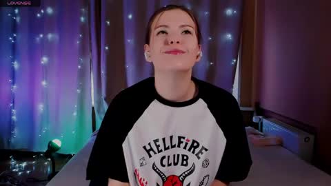 Snapshot of erika_with_love chatting on April 2026 04:32:01 AM Erika online show from April 2026 04:32:01 AM