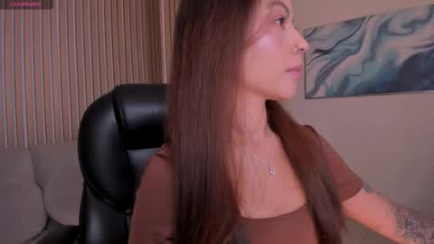 Erika Benz online show from February 2026 12:43:02 PM