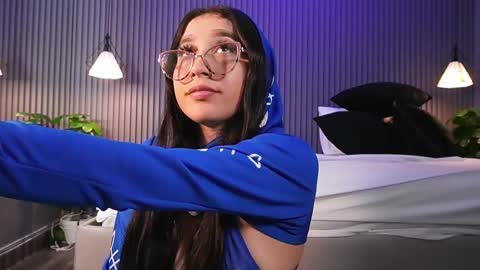 Eri  online show from February 2026 08:27:02 PM