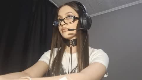 Katrin online show from May 2026 04:45:02 PM