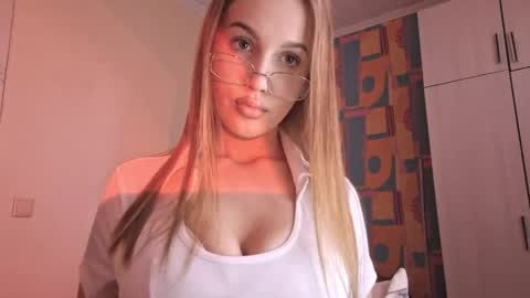 Katrin online show from June 2026 03:51:02 PM