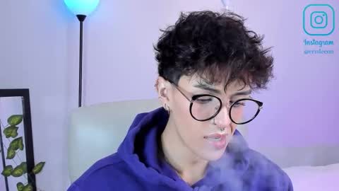   online show from November 2025 05:11:01 PM