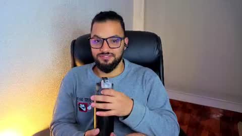 Snapshot of ernesto_rodriguez_82 chatting on June 2026 04:11:01 AM ernesto rodriguez 82 online show from June 2026 04:11:01 AM
