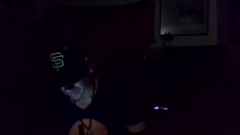 Snapshot of ernsmashin chatting on May 2026 04:30:02 AM Ernsmashin online show from May 2026 04:30:02 AM