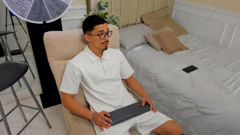 eros_becker_ online show from March 2026 12:44:01 AM