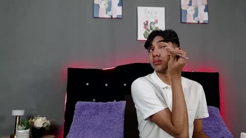 Snapshot of eros_lux1 chatting on May 2026 12:44:01 PM Eros Lux1 online show from May 2026 12:44:01 PM