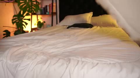 Eros Wild online show from September 2025 02:55:01 AM