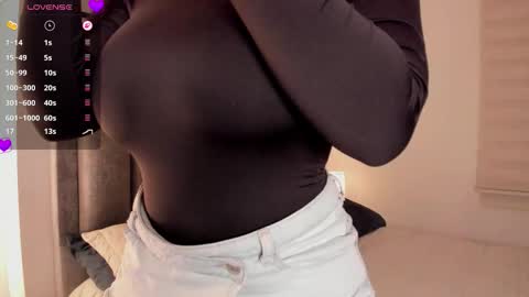 Karen online show from October 2025 01:46:01 AM