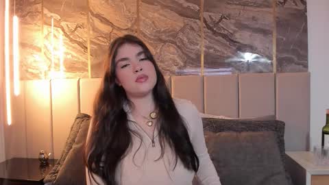 Karen online show from November 2025 07:46:02 PM