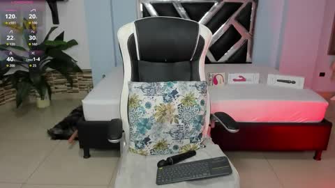 Valentine online show from November 2025 03:39:01 AM