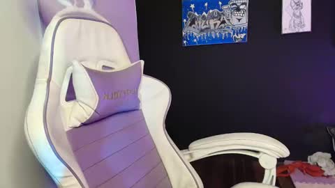 Alexa online show from September 2025 08:20:01 PM