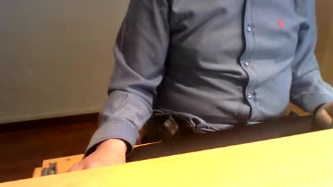 esclavo_hot online show from April 2026 05:05:02 PM