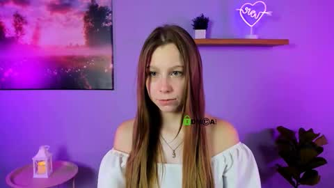 esme_moore_ online show from October 2025 09:39:02 AM