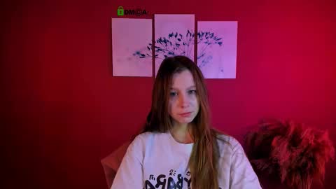 esme_moore_ online show from November 2025 09:03:01 AM