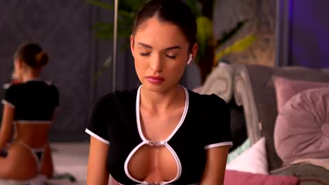 Raluca  online show from December 2024 03:30:02 AM