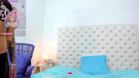 Snapshot of esmeralda_06 chatting on May 2026 03:53:02 PM esmeralda online show from May 2026 03:53:02 PM