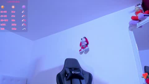 esme online show from January 2025 11:22:02 PM