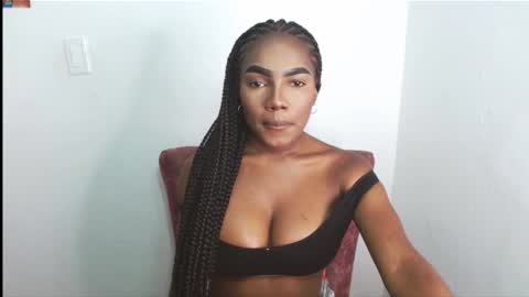 Esmeralda parck online show from January 2025 05:01:01 PM