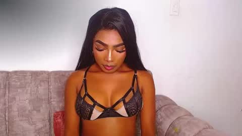 Snapshot of esmeralda_parck chatting on June 2026 12:24:01 AM Esmeralda parck online show from June 2026 12:24:01 AM