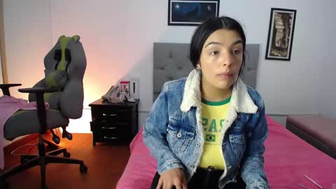 Perla online show from October 2025 05:27:02 AM