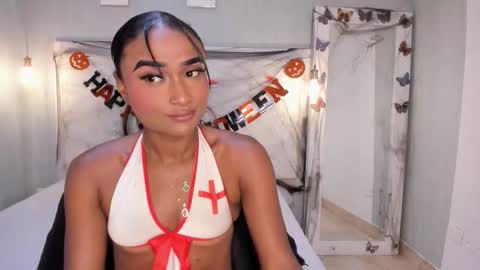 Snapshot of esmeraldanyx chatting on October 2025 09:27:02 PM esmeraldanyx online show from October 2025 09:27:02 PM