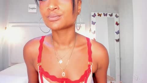 Snapshot of esmeraldanyx chatting on November 2025 08:57:01 PM esmeraldanyx online show from November 2025 08:57:01 PM