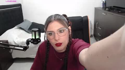 Xbebetax online show from April 2026 08:00:02 PM