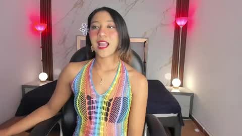 esperanzamora online show from April 2026 11:58:02 AM