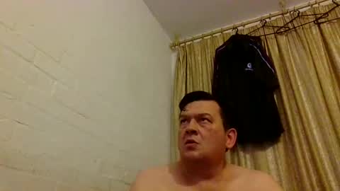 essexman44 online show from June 2026 02:10:01 AM