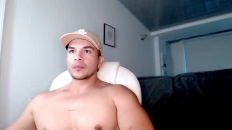 ESTEBAN online show from January 2025 11:13:01 PM