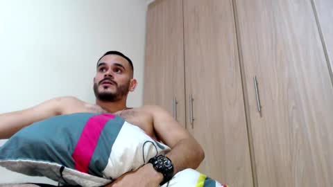 Snapshot of esteban_fer chatting on February 2025 08:45:01 PM Esteban Fernandez online show from February 2025 08:45:01 PM