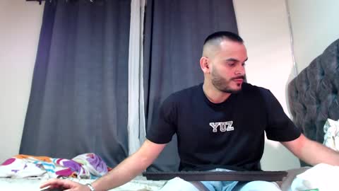 Snapshot of esteban_fer chatting on February 2025 02:12:02 AM Esteban Fernandez online show from February 2025 02:12:02 AM