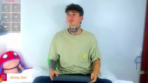 Snapshot of estebanchar_ chatting on January 2025 04:26:01 PM Esteban independent model online show from January 2025 04:26:01 PM