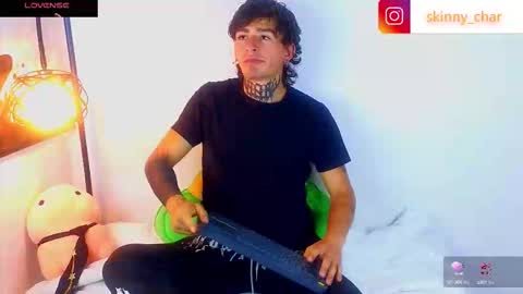 Snapshot of estebanchar_ chatting on October 2025 11:05:02 AM Esteban independent model online show from October 2025 11:05:02 AM