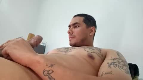 estebanmed92 online show from March 2026 06:53:01 PM