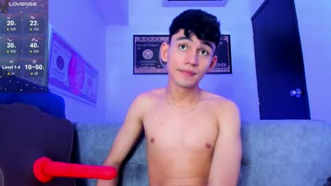 Esteban online show from January 2025 08:03:02 PM