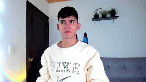 Esteban online show from January 2025 01:02:02 PM