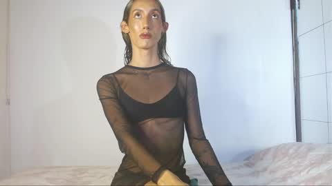 Estefa G online show from January 2025 10:51:01 PM