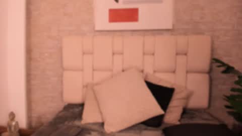 estefany online show from November 2025 03:49:02 AM