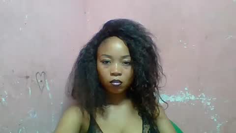 estelah20 online show from November 2025 05:22:02 AM