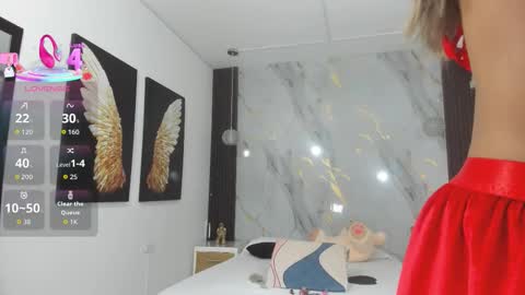 Estephany online show from October 2025 09:59:01 PM