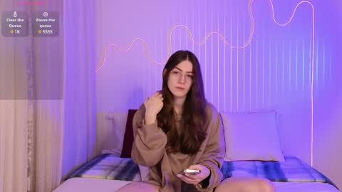 Ester online show from January 2025 09:02:01 PM