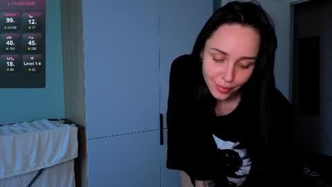 Ester online show from June 2026 05:59:01 PM