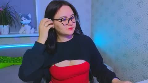 EsterPlayful online show from December 2025 10:31:01 AM