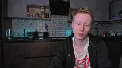 LOUIS online show from March 2026 12:08:01 PM